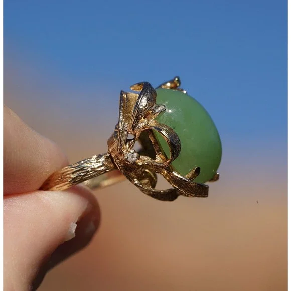 Vintage 10k Solid Gold Natural Untreated Apple Green Jadeite Jade Diamond Ring - Picture 6 of 14